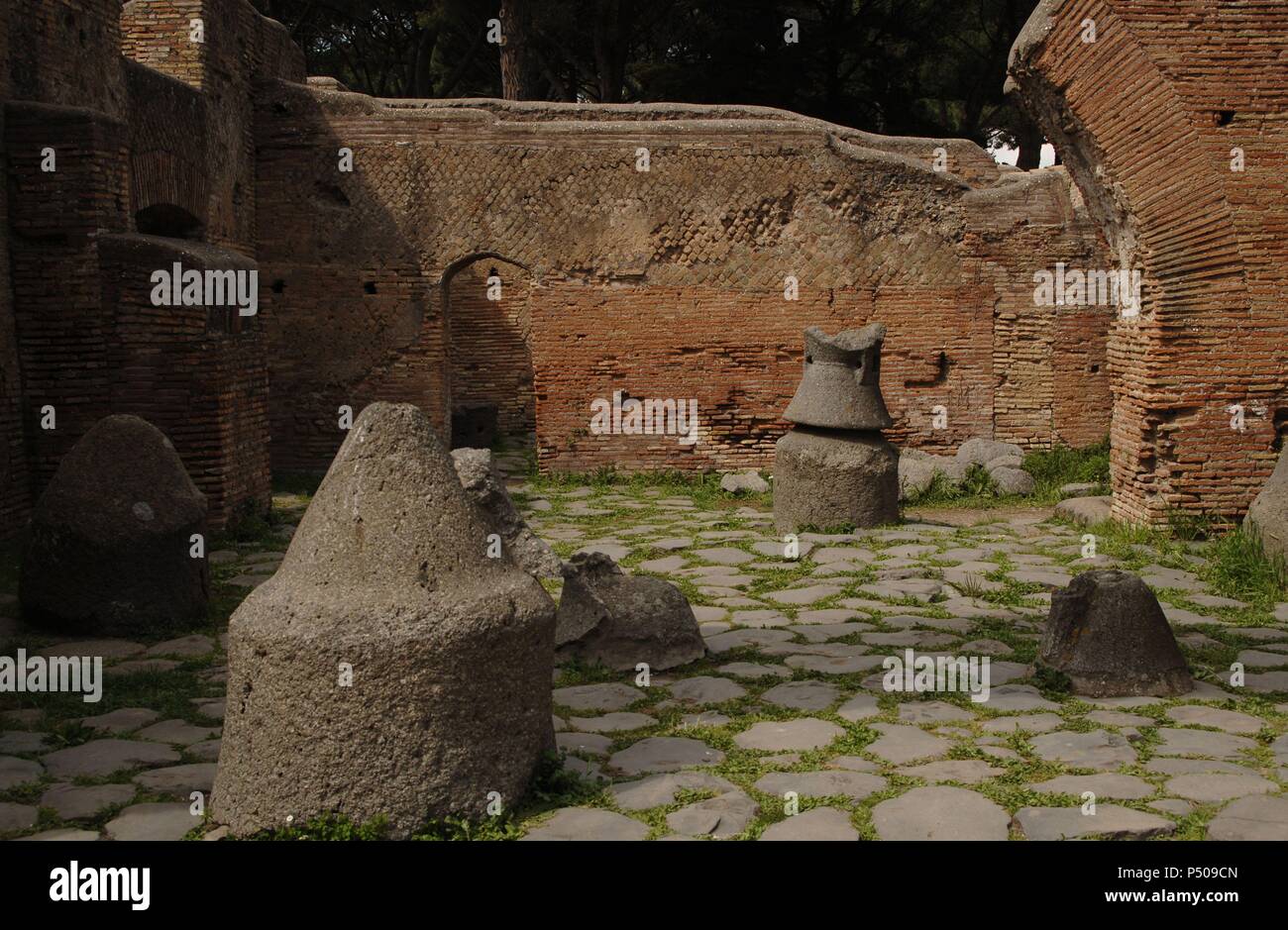 Ostia Antica. Casa de las muelas. 2 º siglo DC. Italia. Foto de stock