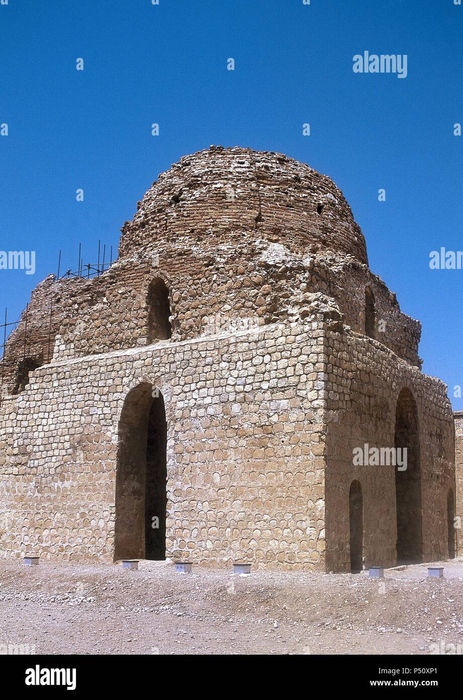 Irán. Sarvestan Palace. Período sasánido. Construido en el siglo 5 DC por el rey Bahramgur (420-438). Foto de stock