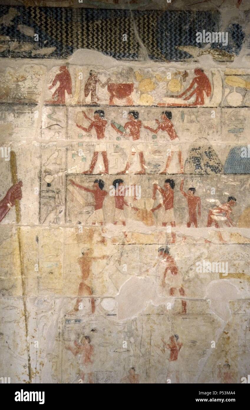 Y Kahay Mastaba de Nefer. Socorro polícromos representando escenas agrícolas. 5ª dinastía. Antiguo Reino. Saqqara. Egipto. Foto de stock