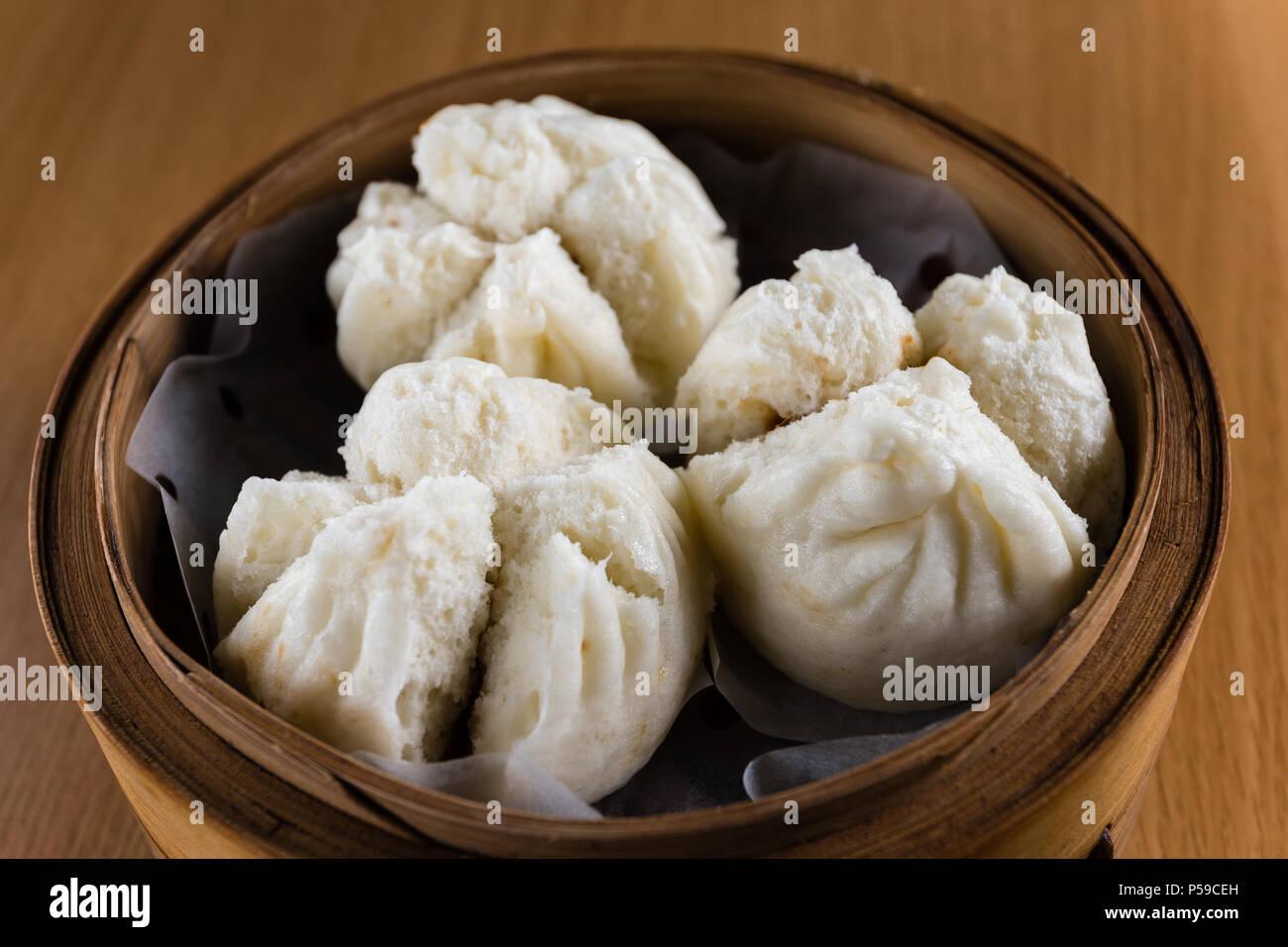 Cocer la miel BBQ pork bun Foto de stock