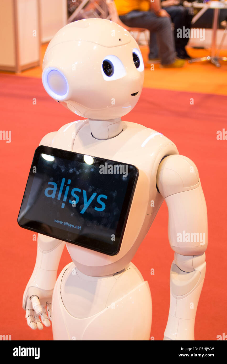 Lado de la Pimienta de retrato robot de inteligencia artificial y robótica  Alisys Softbank. En GR-EX (Global Robot Expo) en Madrid 2018 Fotografía de  stock - Alamy