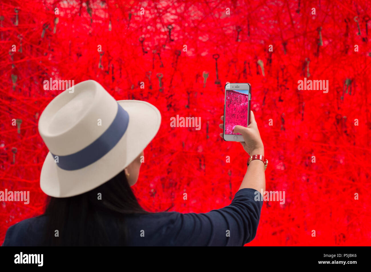 Chiharu Shiota Imágenes De Stock Chiharu Shiota Fotos De