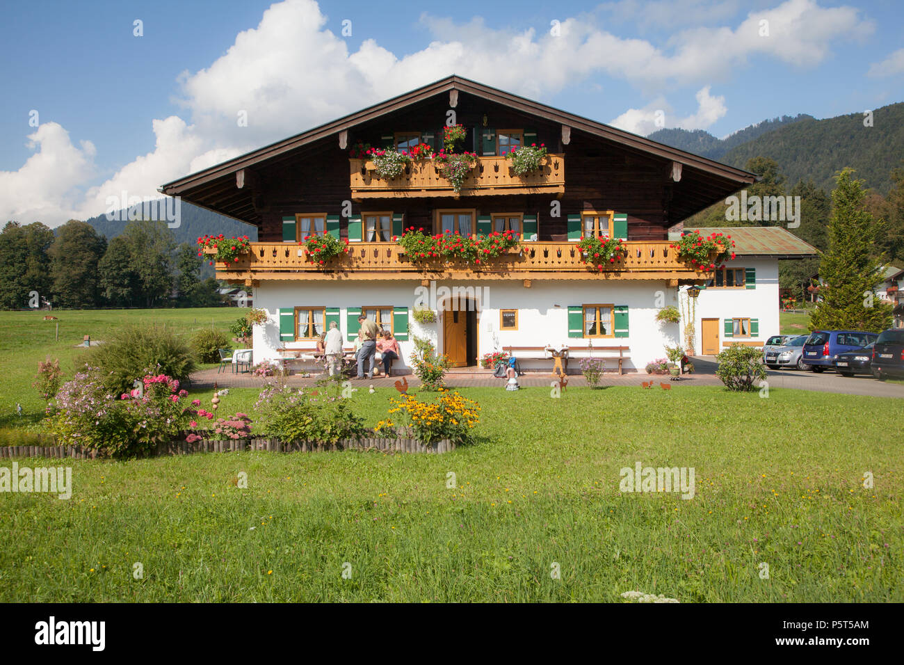 Bauernhof Traditioneller Berchtesgadener Land im Foto de stock