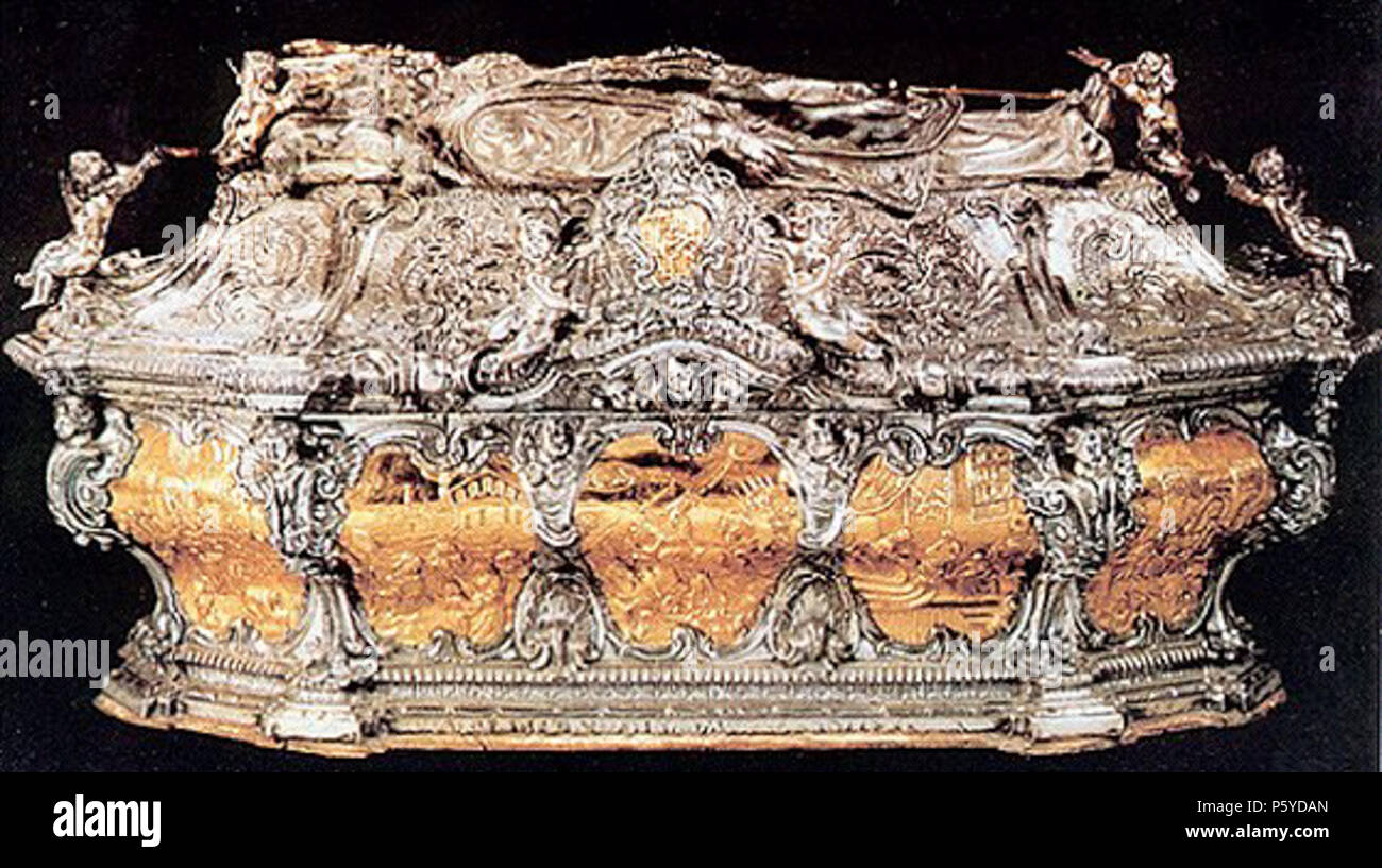 N/A. Inglés: ataúd de plata de San Ermengol, en la catedral de La Seu d'Urgell; trabajo de Pere Llopart, orfebre desde Barcelona . 1755. Pere Llopart (1755) de stock - Alamy