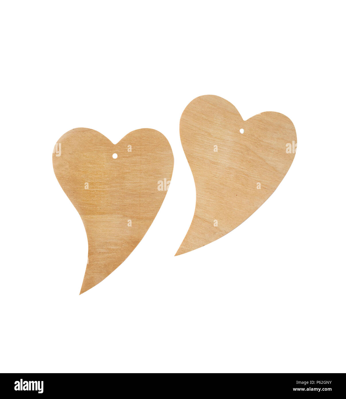Dos corazones de madera aislado sobre fondo blanco. Vista desde arriba. Día de San Valentín. Símbolo de amor. Foto de stock