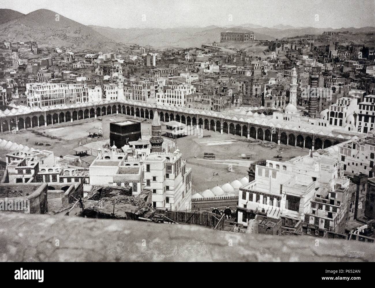 Gran Mezquita en La Meca, en Arabia Saudita. Cuna de Mahoma y un sitio de primera revelación de Mahoma de La Meca del Corán, es considerada como la ciudad más sagrado de la religión del Islam Foto de stock