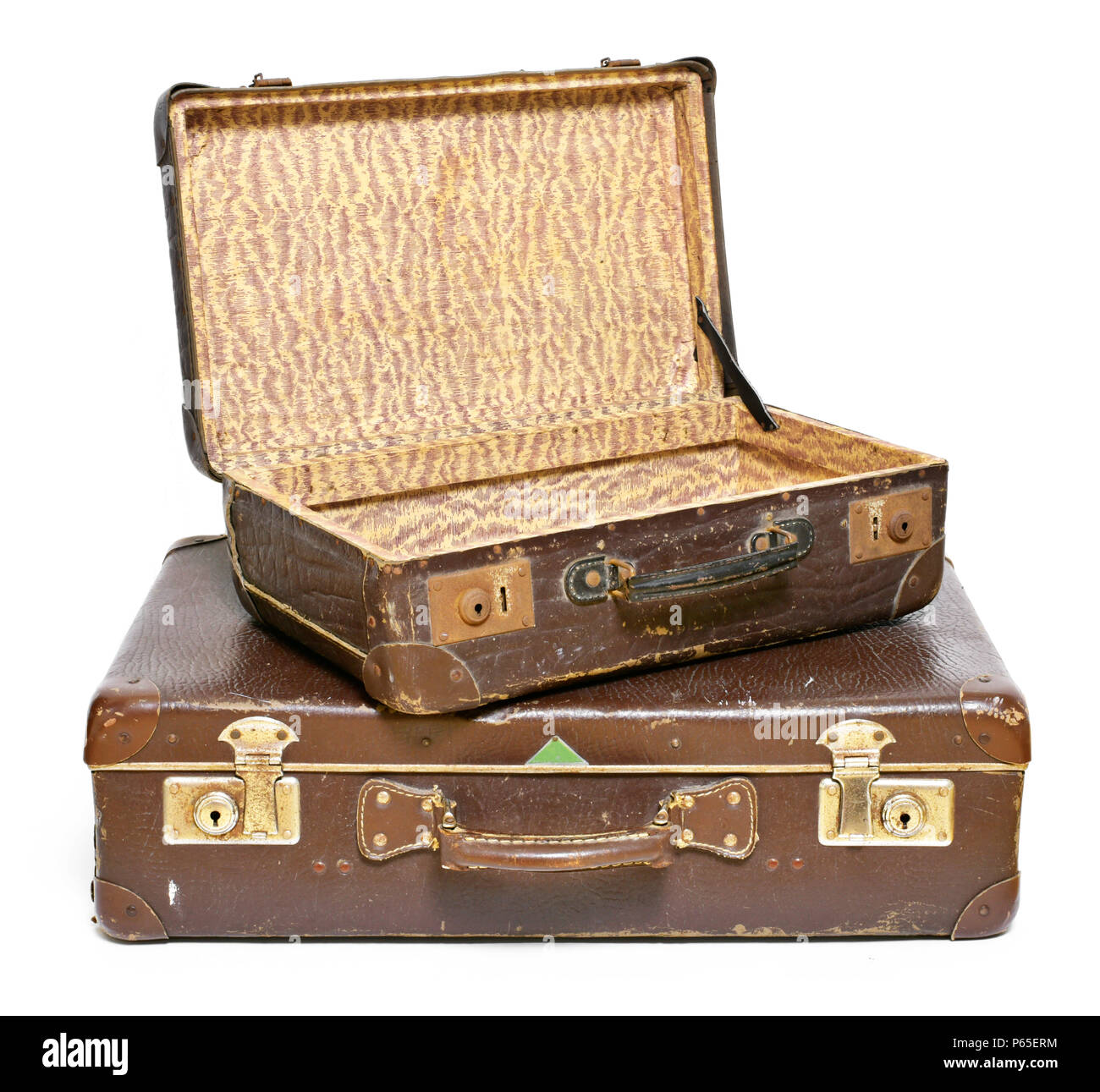 Viejas maletas, artículos de viaje, maletas o equipaje. Maletas Vintage,  retro, maletas de cuero, aislado sobre fondo blanco Fotografía de stock -  Alamy