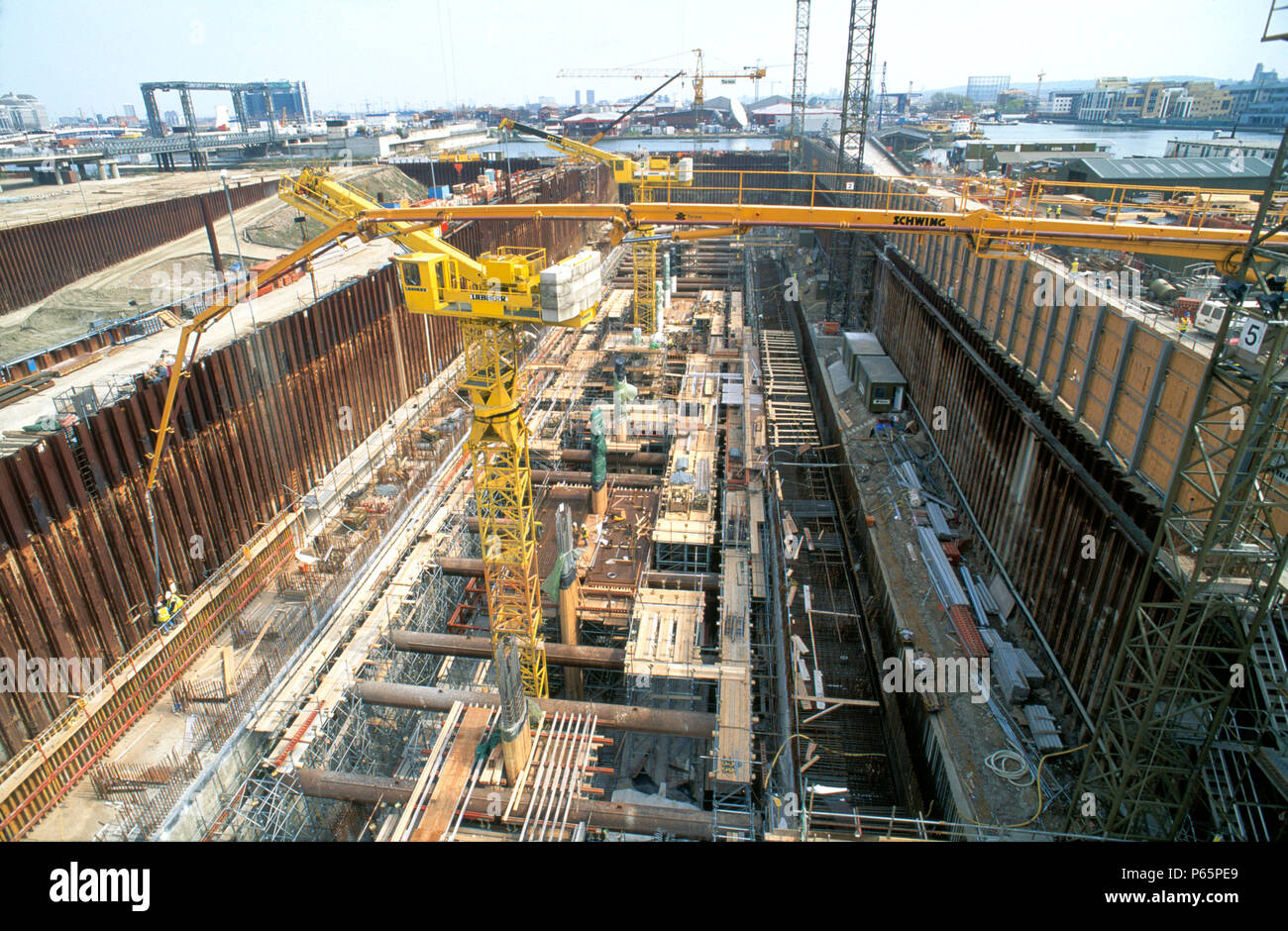 Gran vista de sitio de construcción en Londres Docklands Foto de stock
