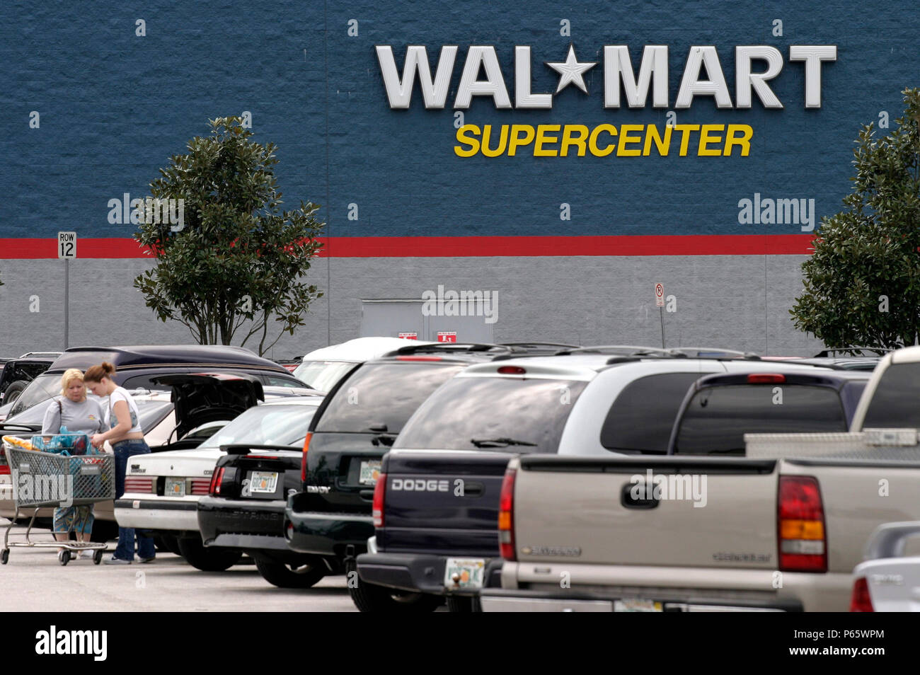 Economía EEUU: cadena de tiendas de Wal Mart cerca de Orlando, Florida Foto de stock