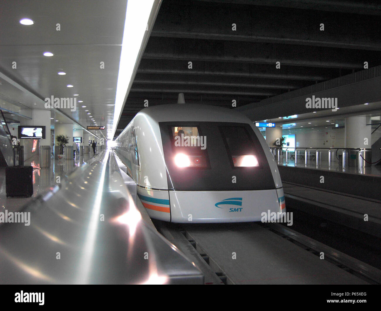 Transrapid tren al aeropuerto de Pudong, Shanghai. Foto de stock