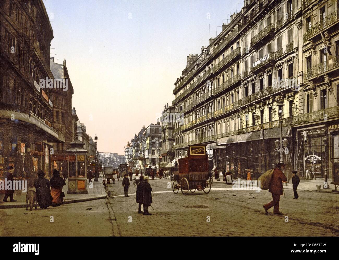 La Cannebière Cannabiere (es decir,) y el Hotel de Louvre, Marsella, Francia [entre ca. 1890 y ca. 1900]. Foto de stock