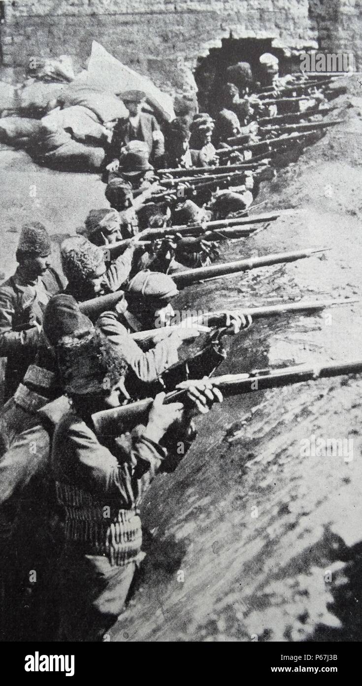 Los defensores rusos de Van en Turquía bajo el mando de un oficial ruso en 1915 durante la primera guerra mundial Foto de stock