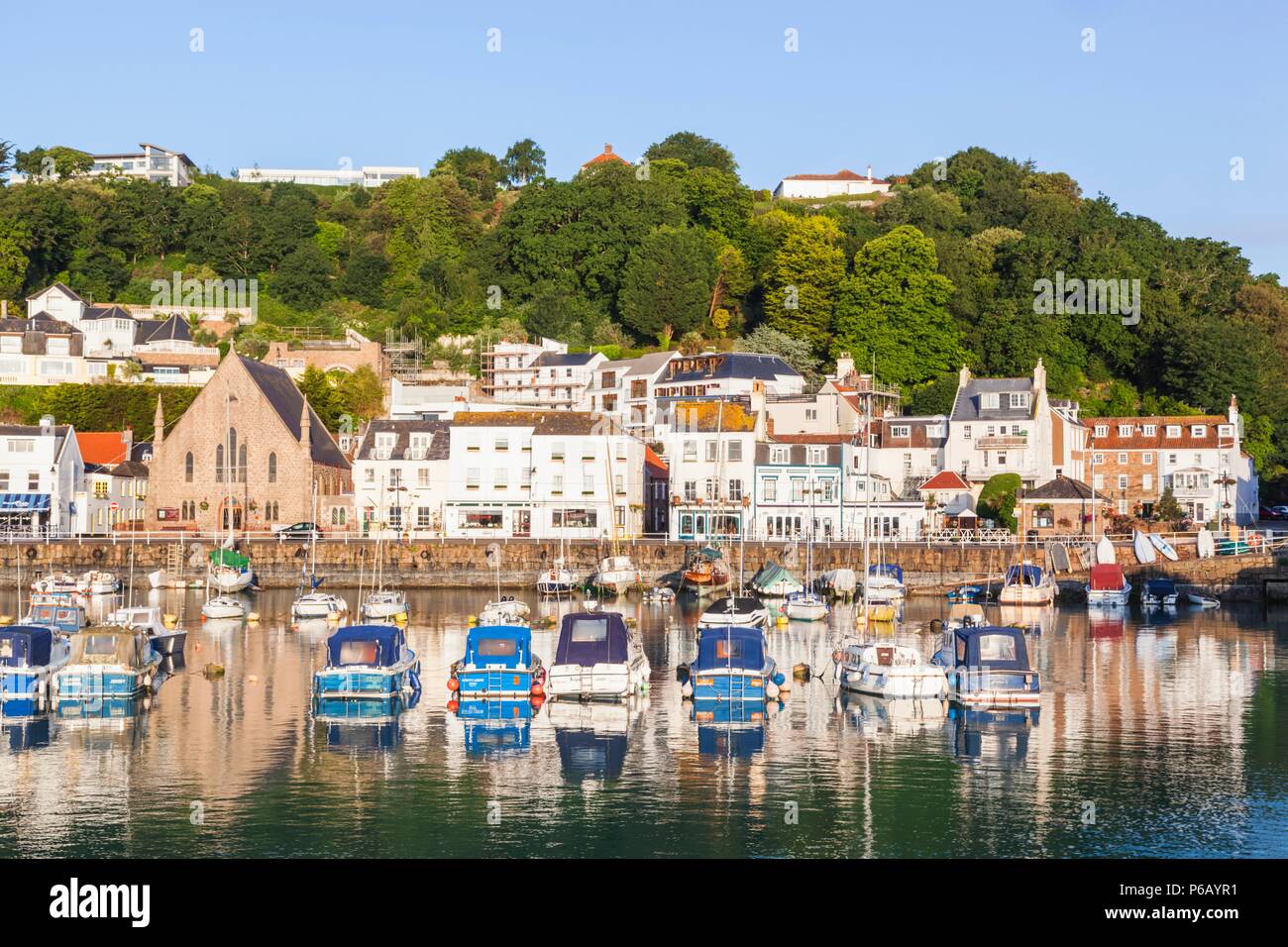 United Kingdon, Islas del Canal, Jersey, St.Aubin's Harbor Foto de stock