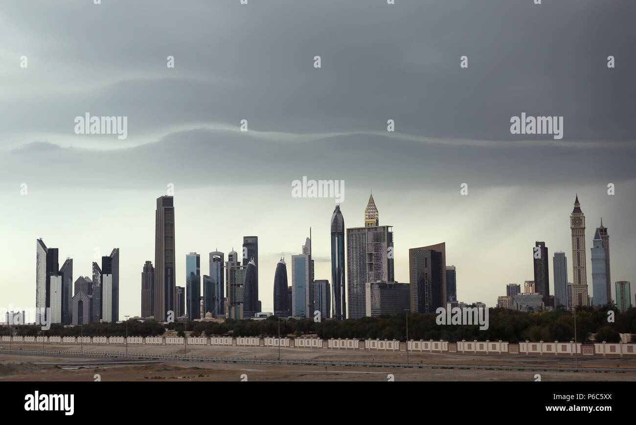 Dubai, Emiratos Árabes Unidos, el panorama de la ciudad Foto de stock