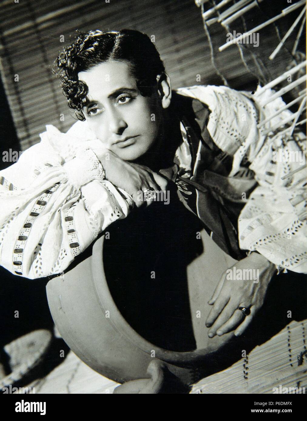 MIGUEL DE MOLINA ,. CANTANTE ESPAÑOL. Málaga 19081993. MIGUEL FRÍAS DE