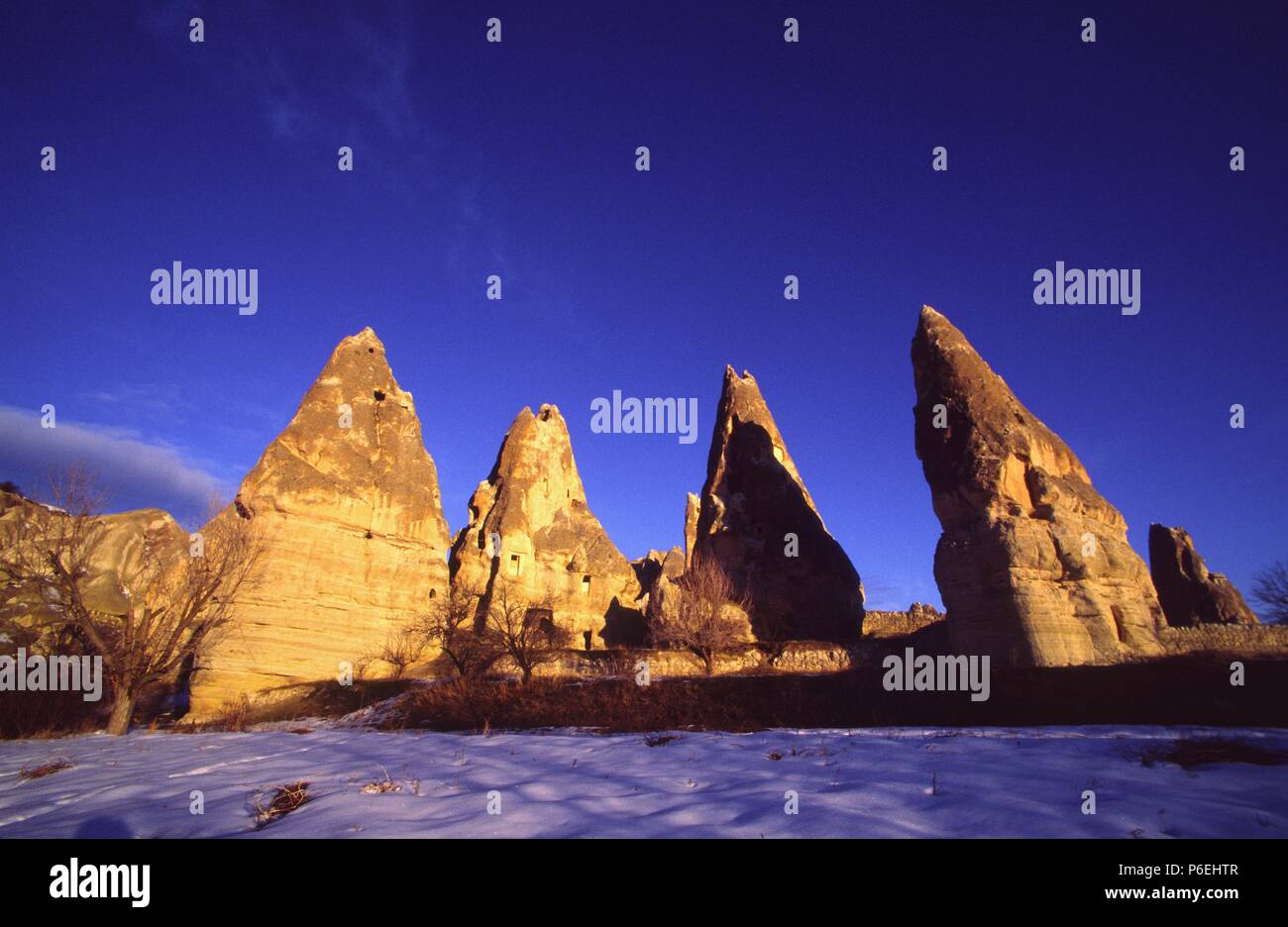 Chimeneas de hada.Goreme.Capadocia.Anatolia.Turquia. Foto de stock