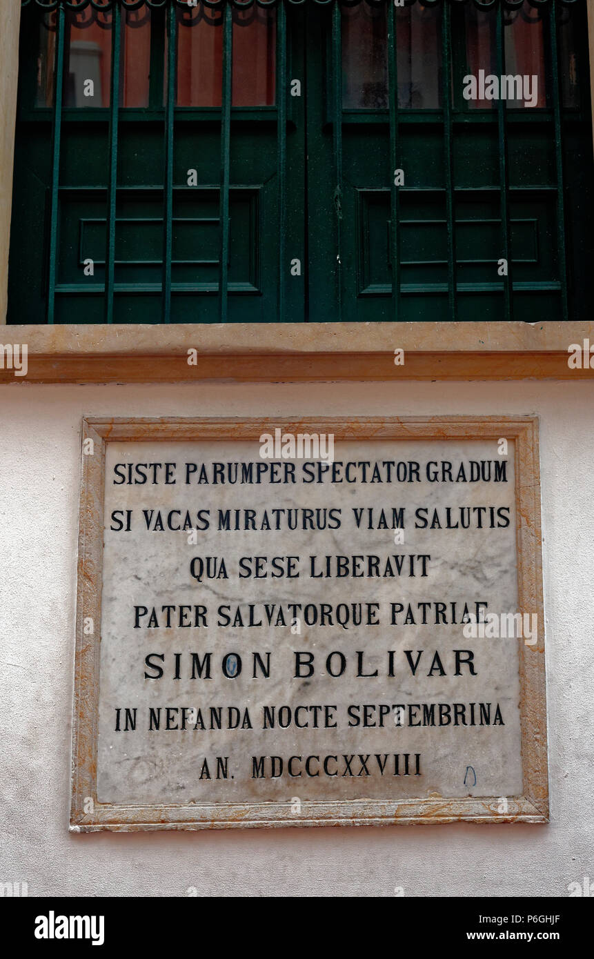 Placa dando la historia del intento de asesinato y escapar de Simón