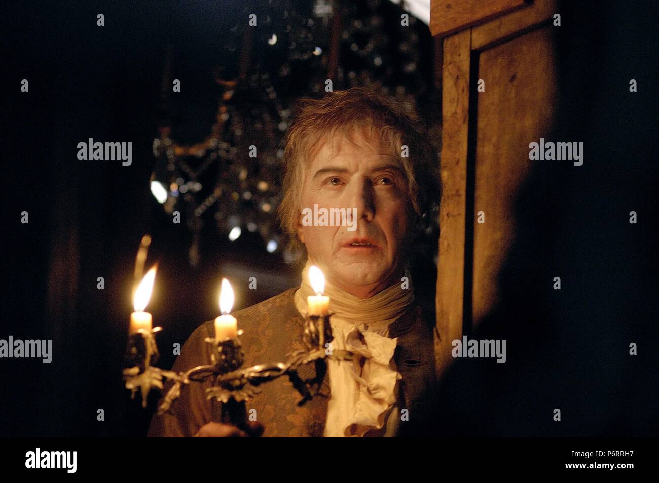 El Perfume: Historia de un Asesino Año : 2006 Francia / España / Alemania  Director: Tom Tykwer Dustin Hoffman Fotografía de stock - Alamy