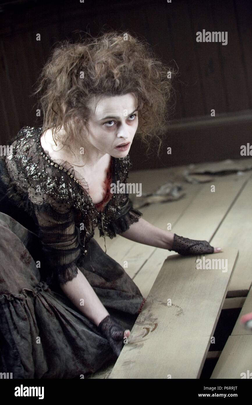 Sweeney Todd: El Barbero Diabólico De La Calle Fleet Año : 2007 : EE UU  Director Tim Burton Helena Bonham Carter Fotografía de stock - Alamy