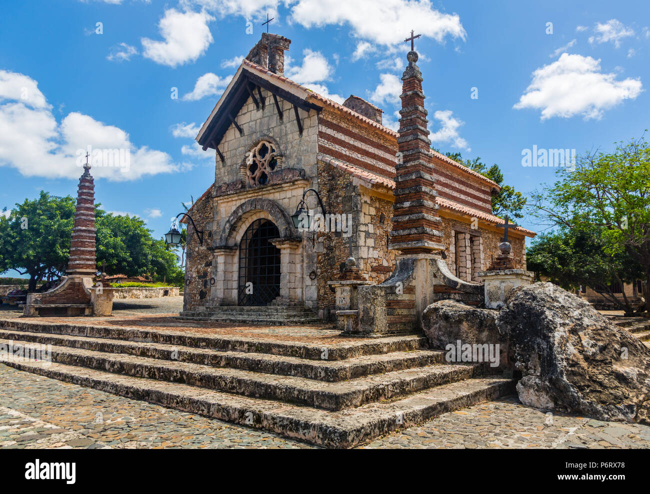 Lugares de la iglesia de san estanislao fotografías e imágenes de alta