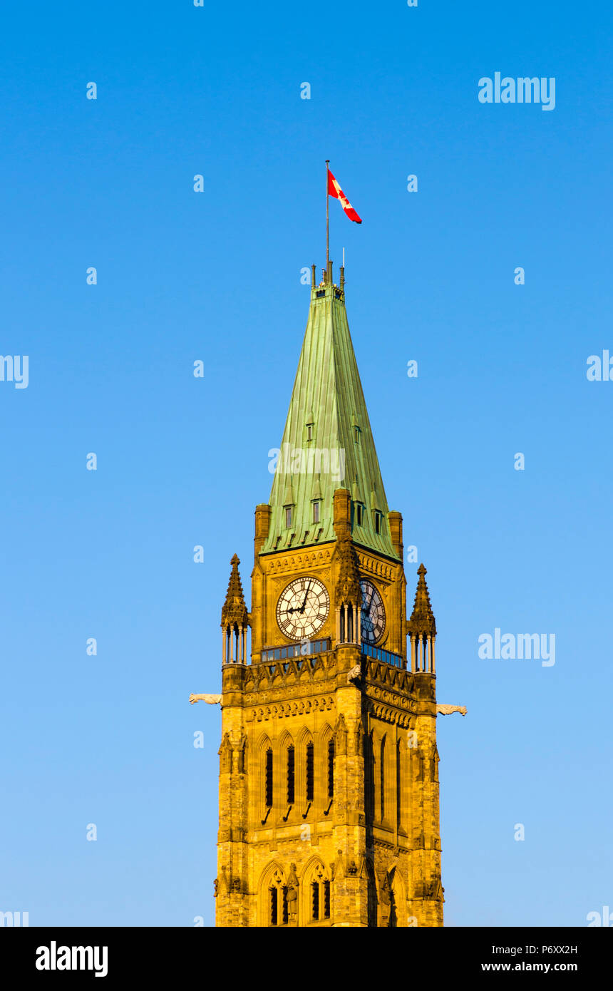 Canadá, Ottawa, Ontario, el Parlamento canadiense, Bloque Central, Torre de La Paz Foto de stock