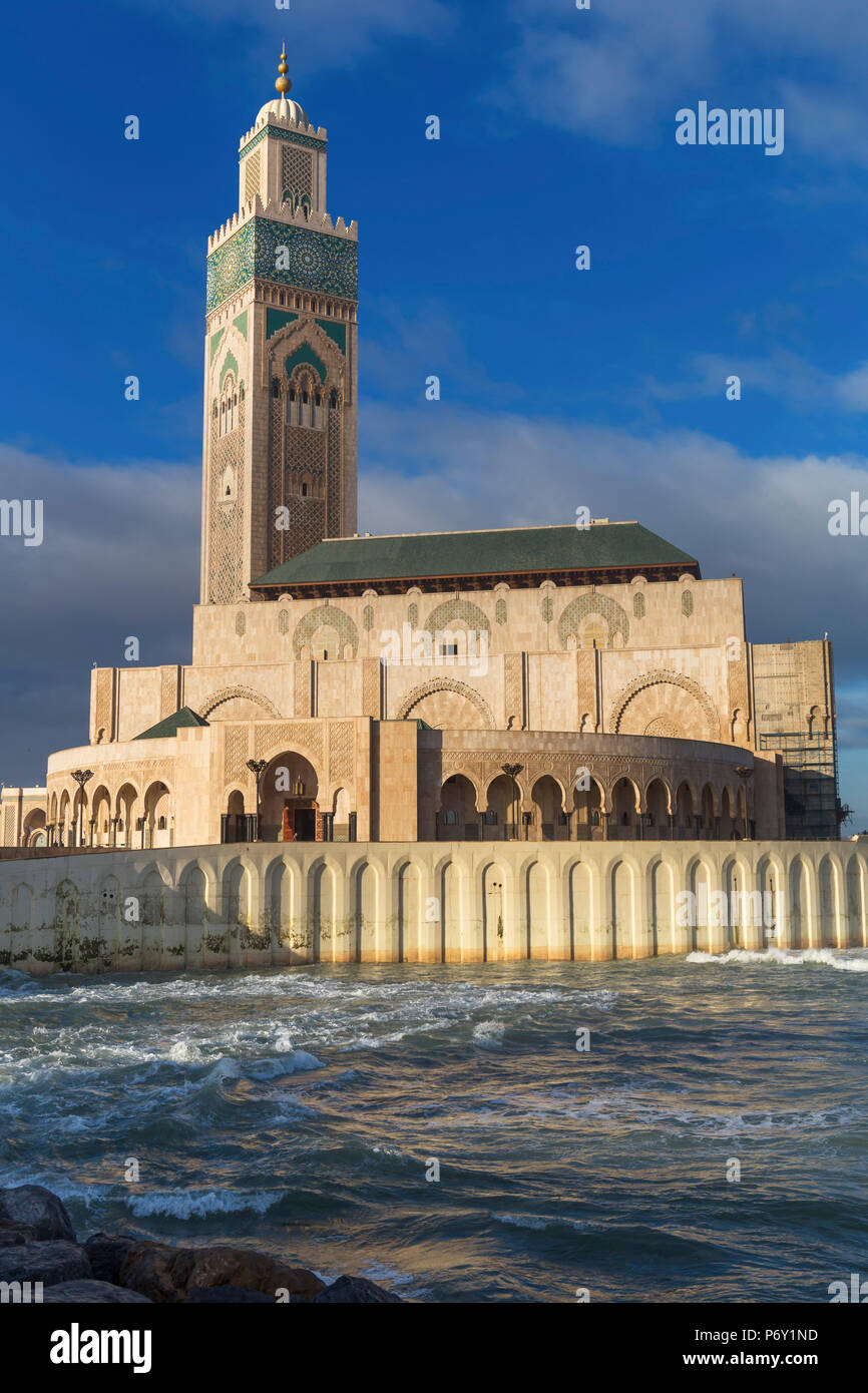 Mezquita de Hassan II (1986-1993), Casablanca, Marruecos Foto de stock