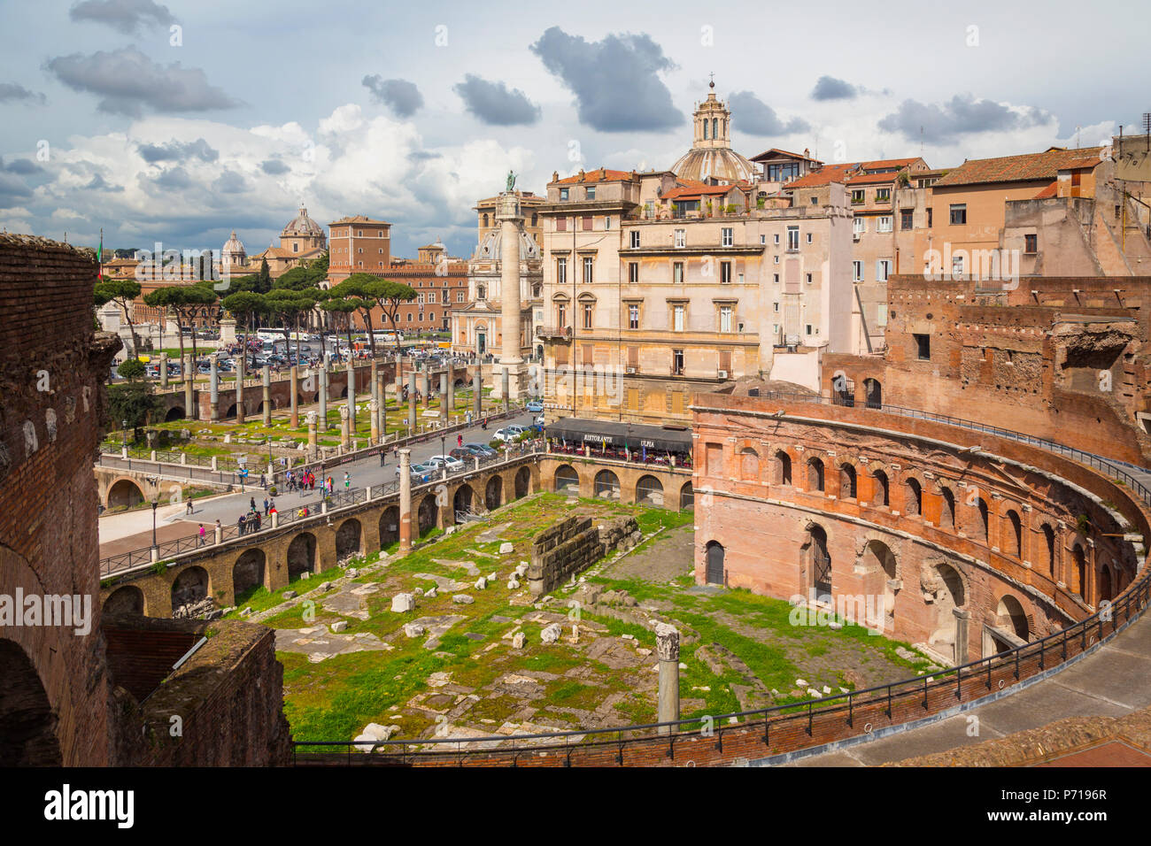 Roma, Italia. Foro de Trajano. El centro histórico de Roma es un sitio del Patrimonio Mundial de la UNESCO. Foto de stock