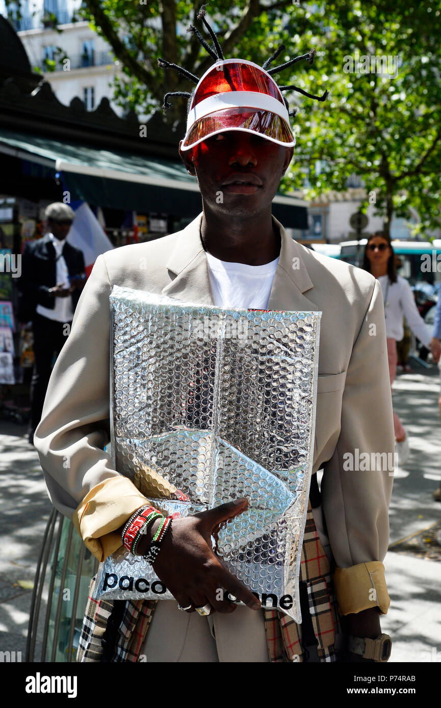 En la Copa Louis Vuitton, Semana de la moda de París Hombres 2017-2018, el  Palais Royal, París, Francia Fotografía de stock - Alamy