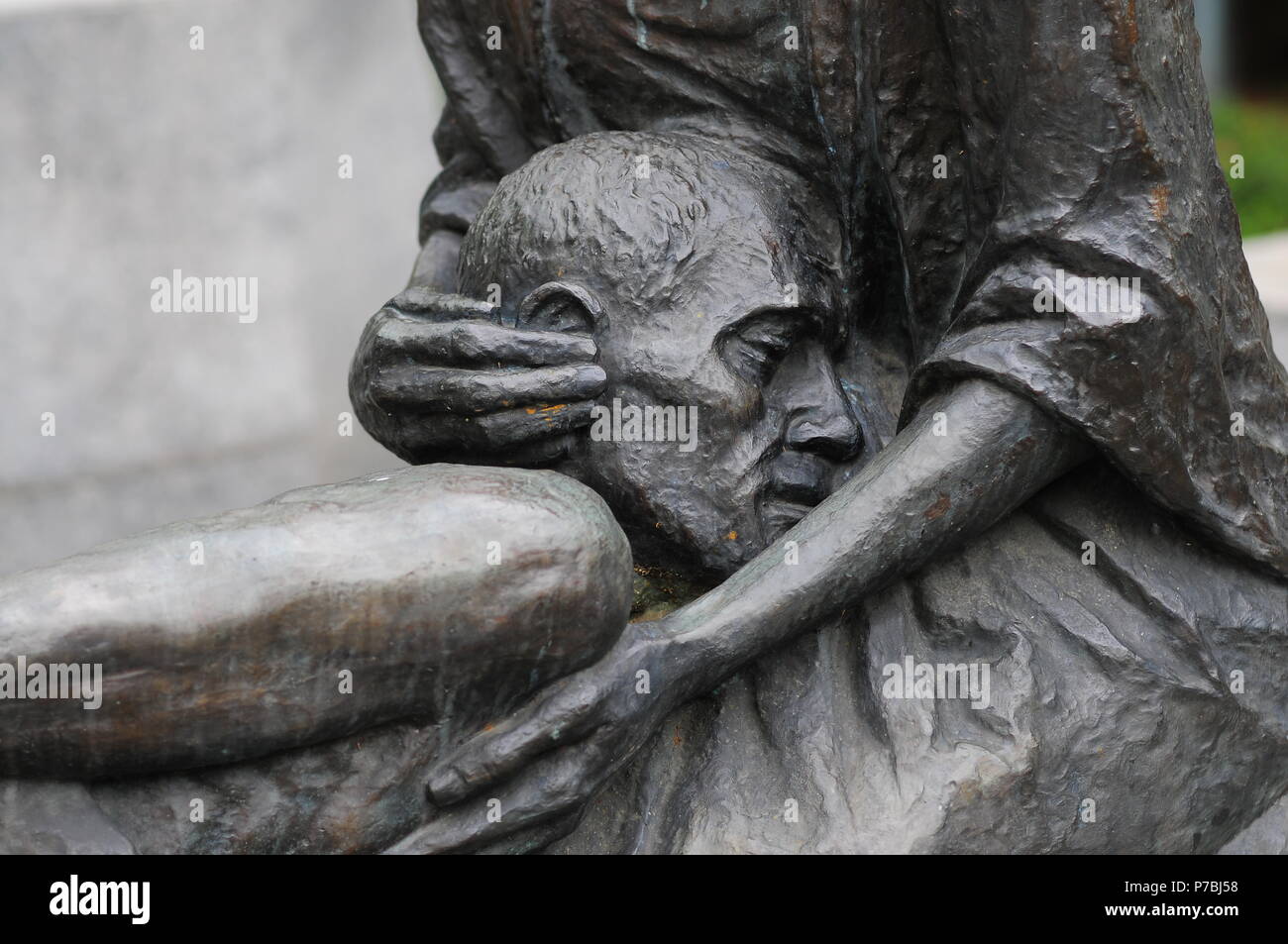 Monumento a las víctimas de la matanza de Katyn (Pomnik Ofiar Zbrodni Katyńskiej) Wroclaw, Polonia, en junio de 2018 Foto de stock