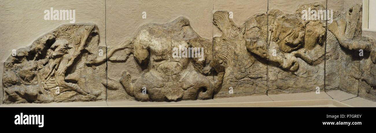 Sogdia. Pre-Islamic Asia Central. Composición escultórica. Arcilla; coloración. 7ª-8ª C. Pendjikent, Tayikistán. Templo II. Iwan. El Museo Estatal del Hermitage. San Petersburgo. Rusia. Foto de stock