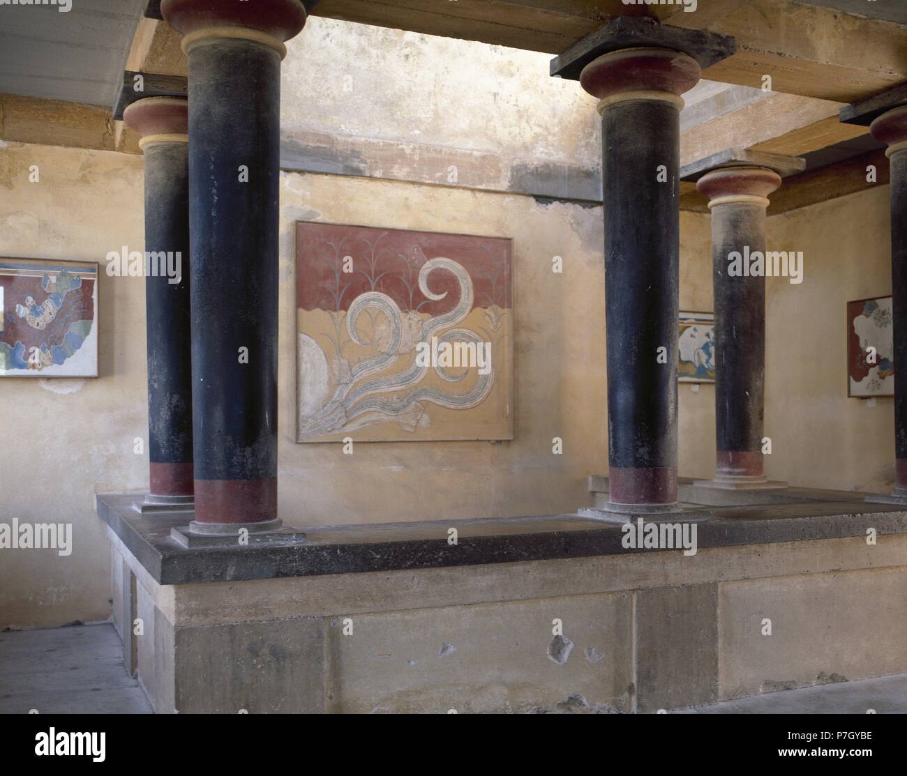 El Palacio de Knossos (17001450 a. C.). Vista de la sala columnada