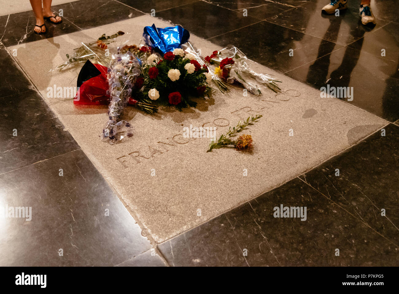 Monasterio de san lorenzo de el escorial escultura fotografías e imágenes  de alta resolución - Alamy