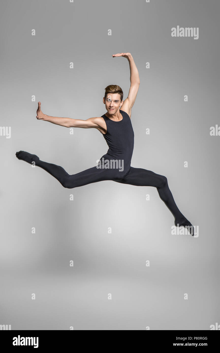 Ropa de ballet fotografías e imágenes de alta resolución - Página 12 - Alamy