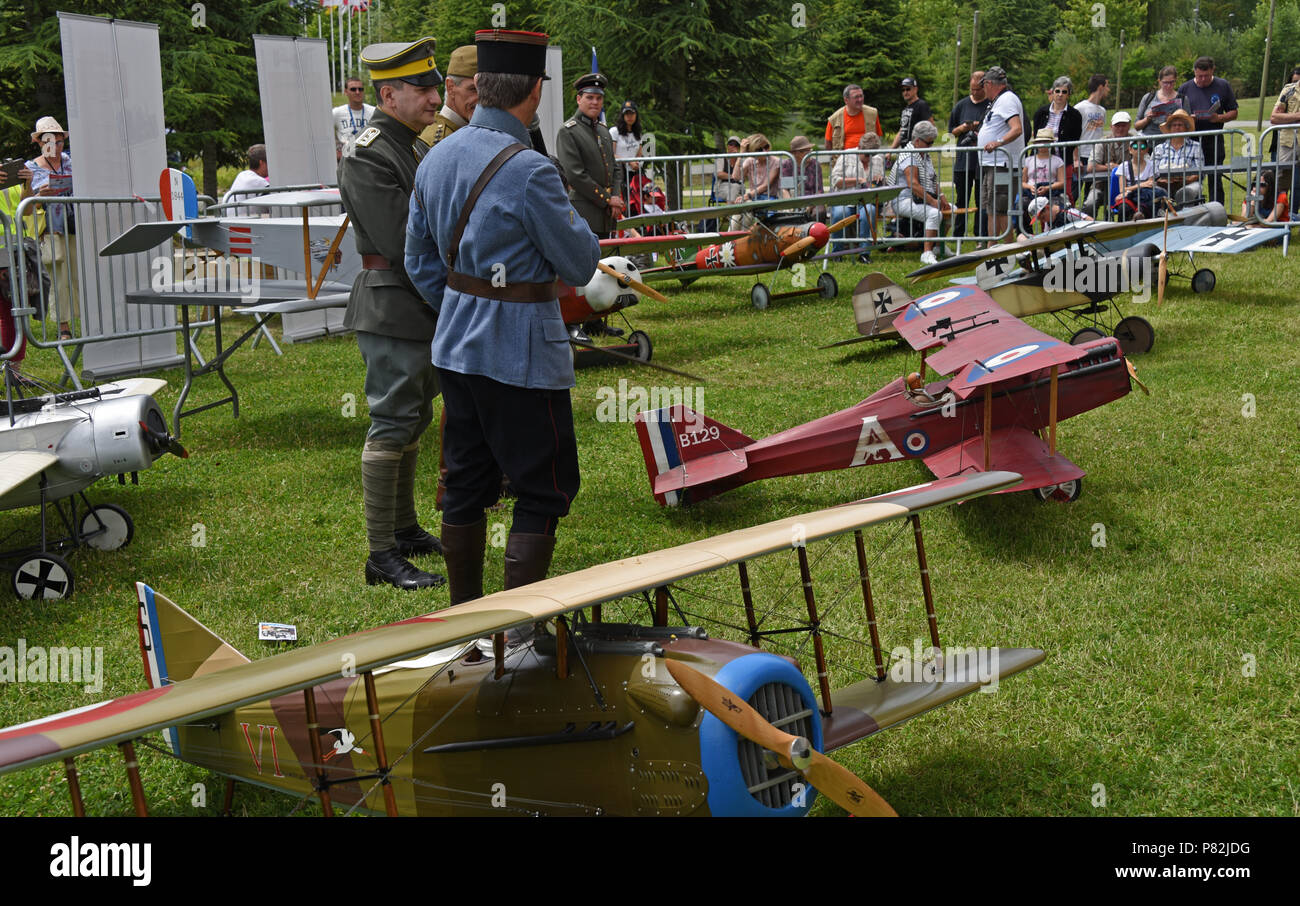 La recreacion historica en uniforme de piloto, centenario Shaow Aire; Musee de la Grande Guerre, WWI, Meaux, Seine-et-Marne, Île-de-France, Francia, Europa Foto de stock