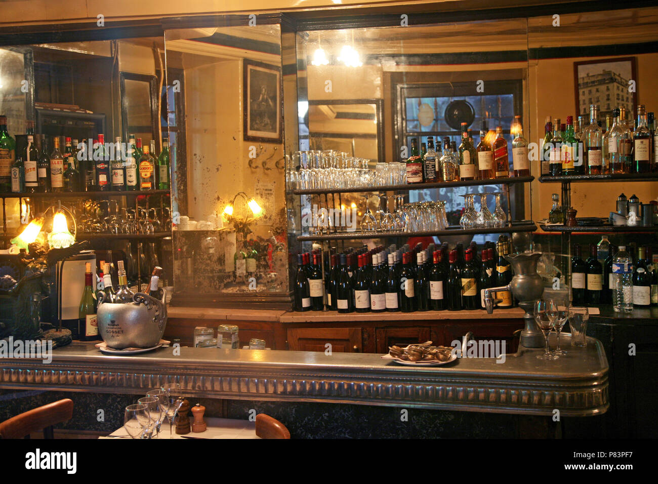 Restaurante alain ducasse fotografías e imágenes de alta resolución Alamy