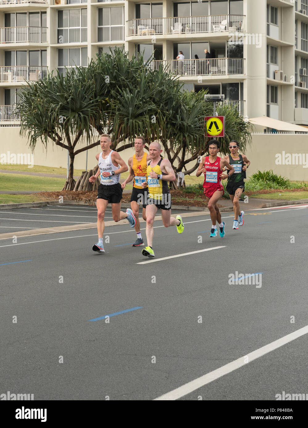 Gold Coast, Queensland, Australia, el 01 de julio de 2018, desconocidos corredores toman parte en la 40ª Maratón de Gold Coast. Foto de stock