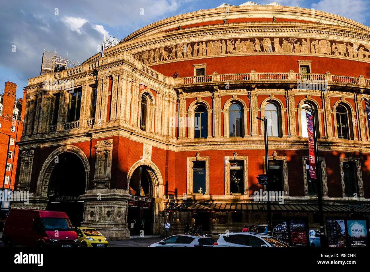 Exterior de la arquitectura del Royal Albert Hall, Kensington, Londres, Reino Unido. Foto de stock