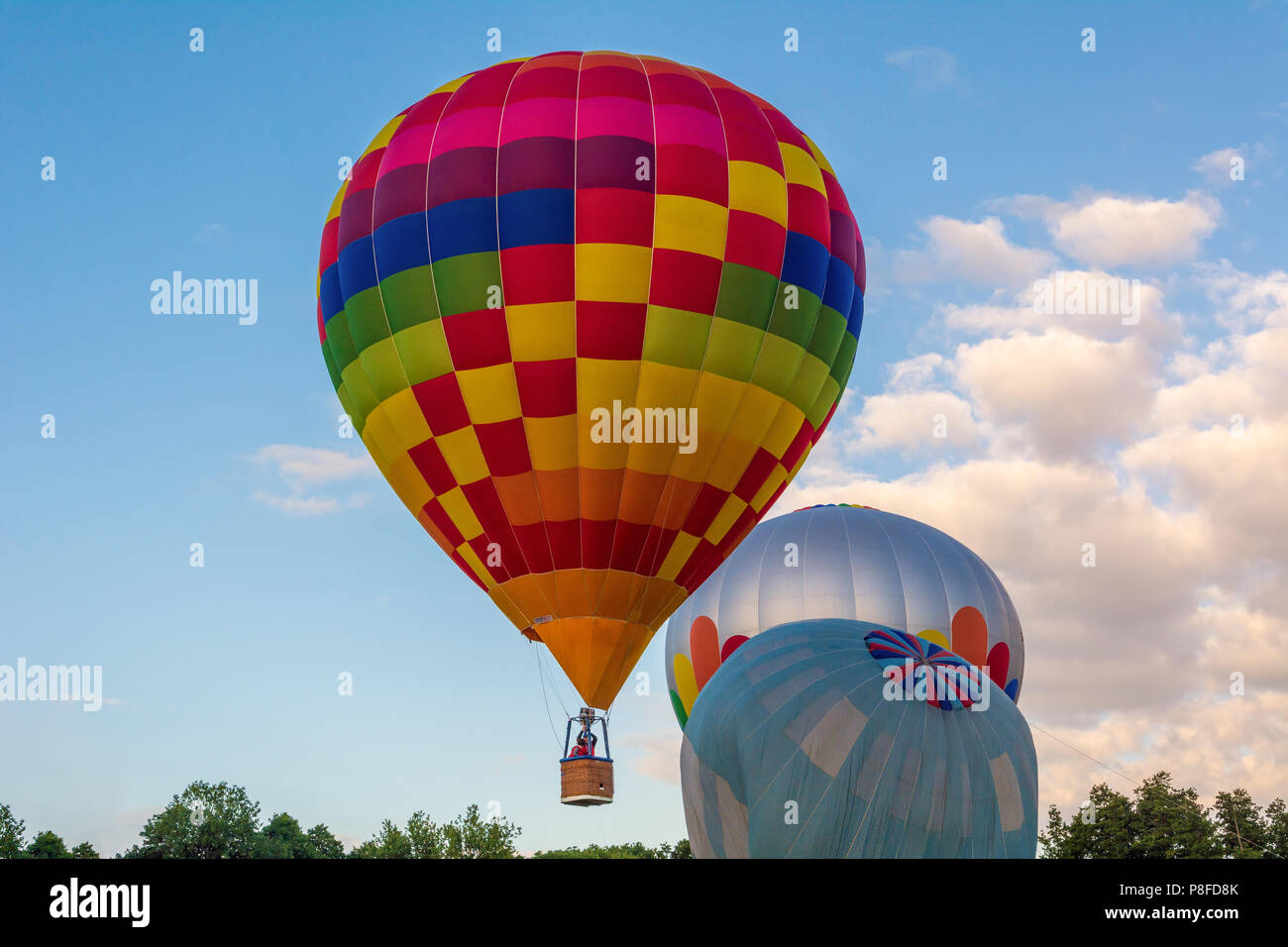 Field hot air balloon fotografías e imágenes de alta resolución - Página 10  - Alamy