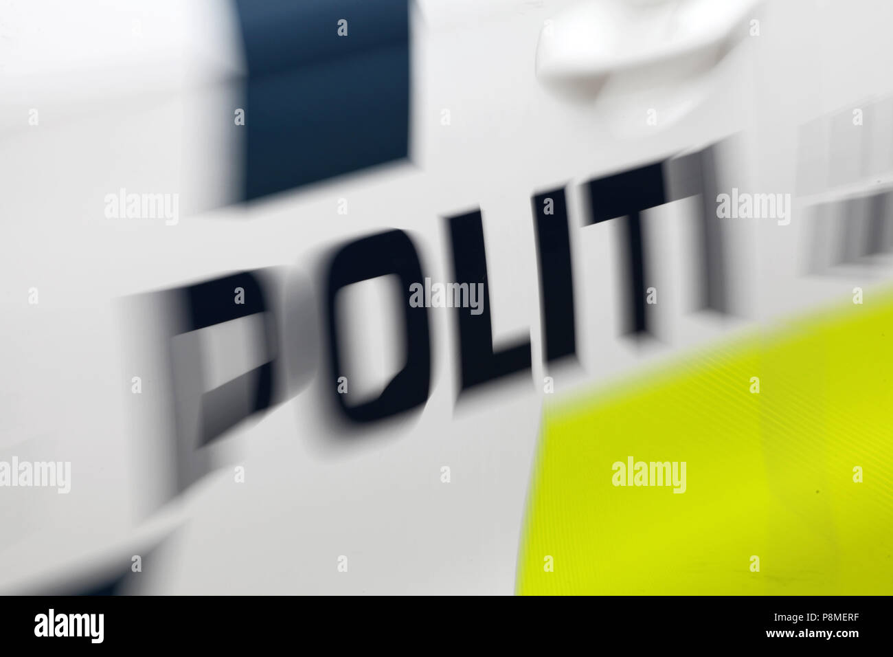 La policía. Etiqueta en el coche de la policía danesa. Foto de stock
