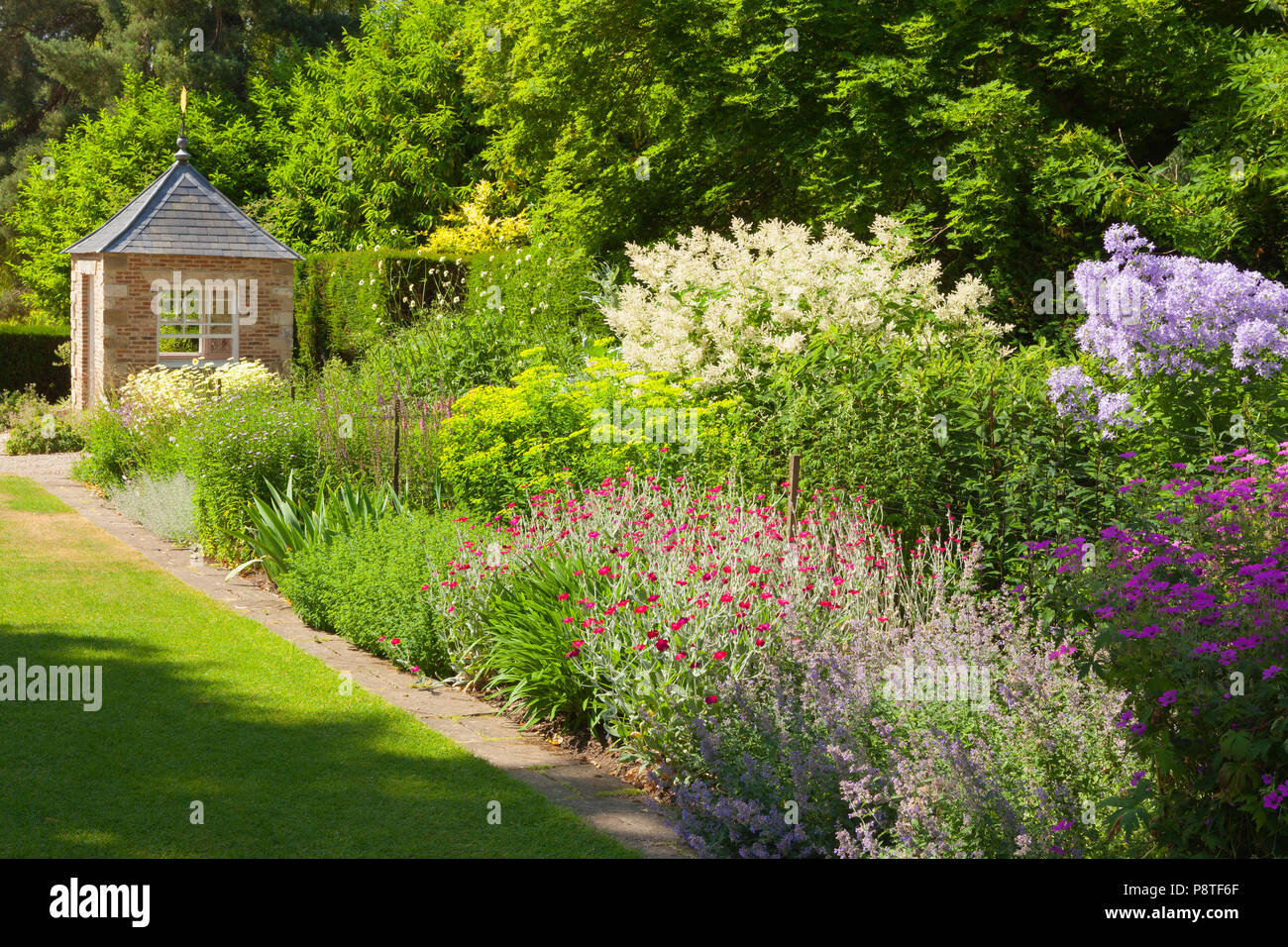 Newby Hall y jardines, Ripon, North Yorkshire, Reino Unido. El verano, de julio de 2018. Foto de stock