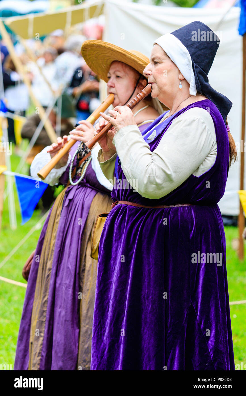 Disfraz de juglar fotografías e imágenes de alta resolución - Alamy