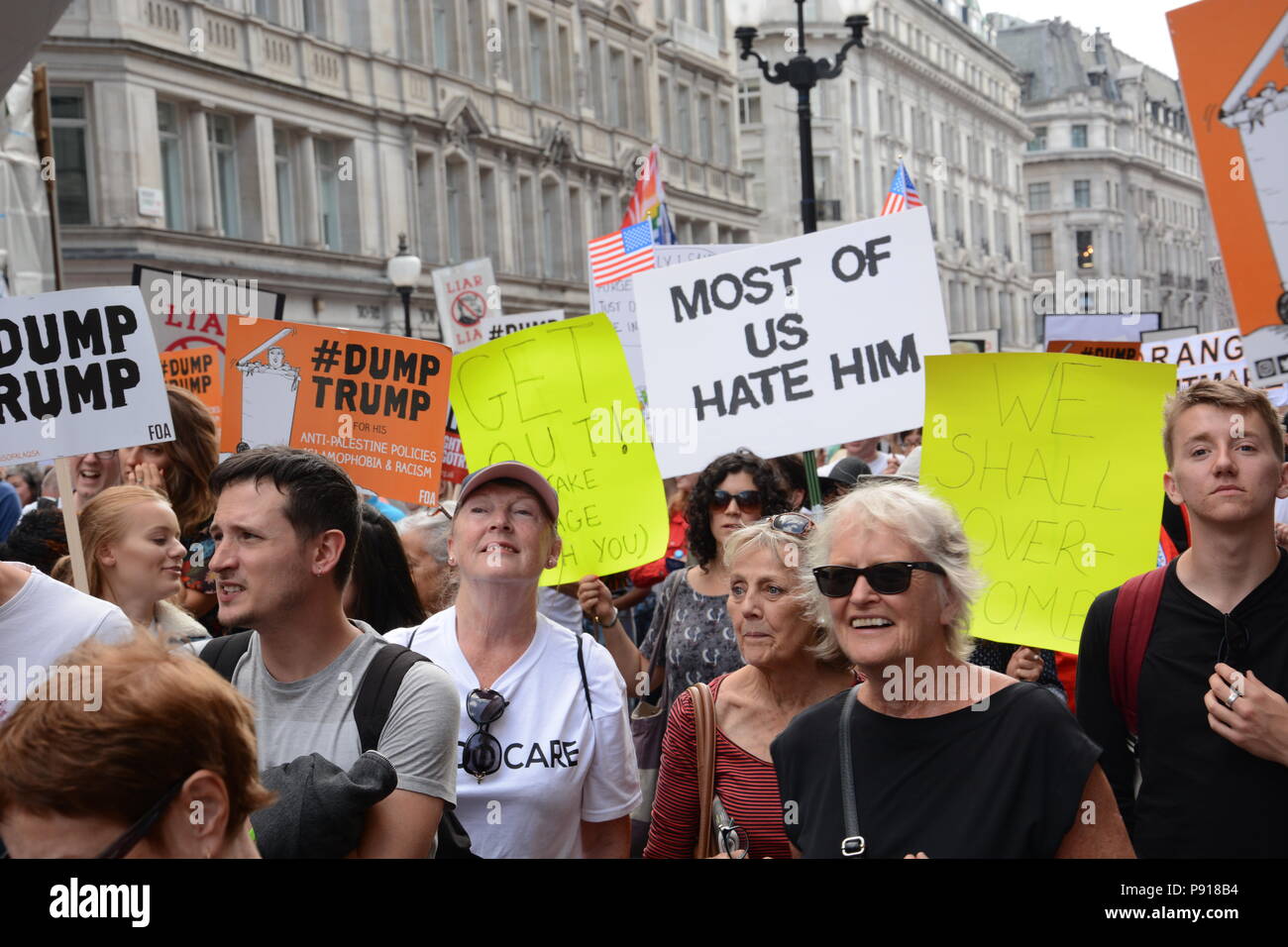 Londres, Reino Unido, 13 de julio de 2018. Protesta Anti-Trump Crédito: Paul Smyth/Alamy Live News Foto de stock