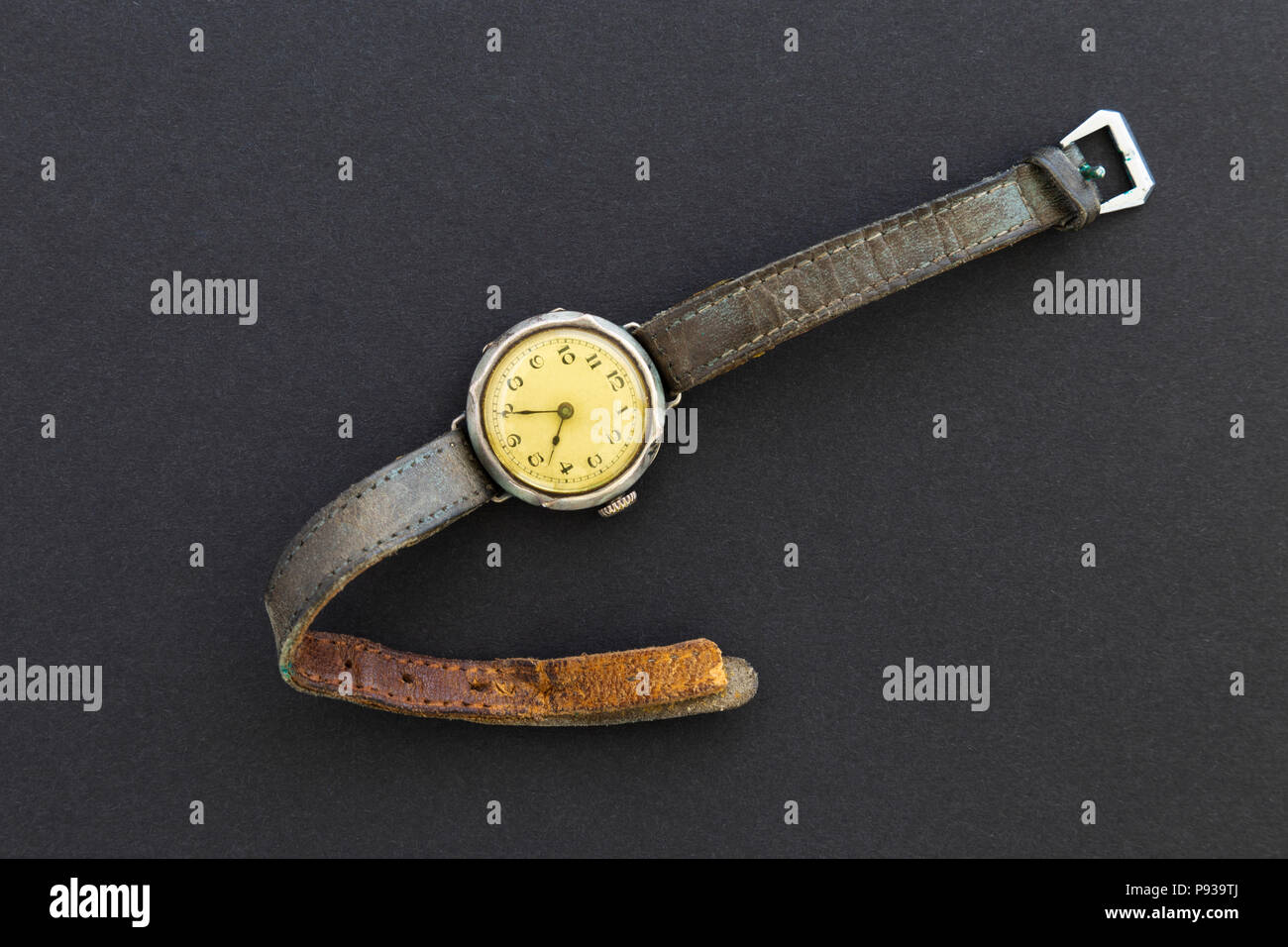 Watch straps fotografías e imágenes de alta resolución - Alamy