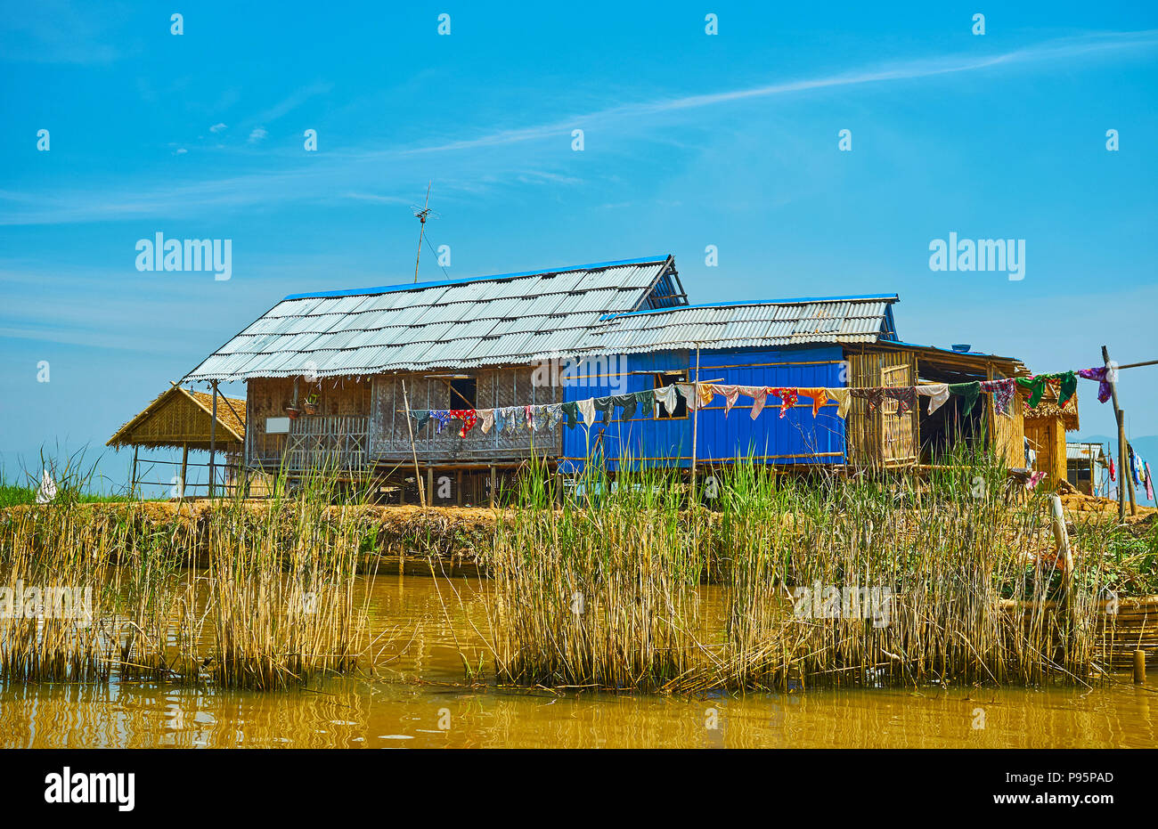 Casa de los aldeanos fotografías e imágenes de alta resolución - Alamy