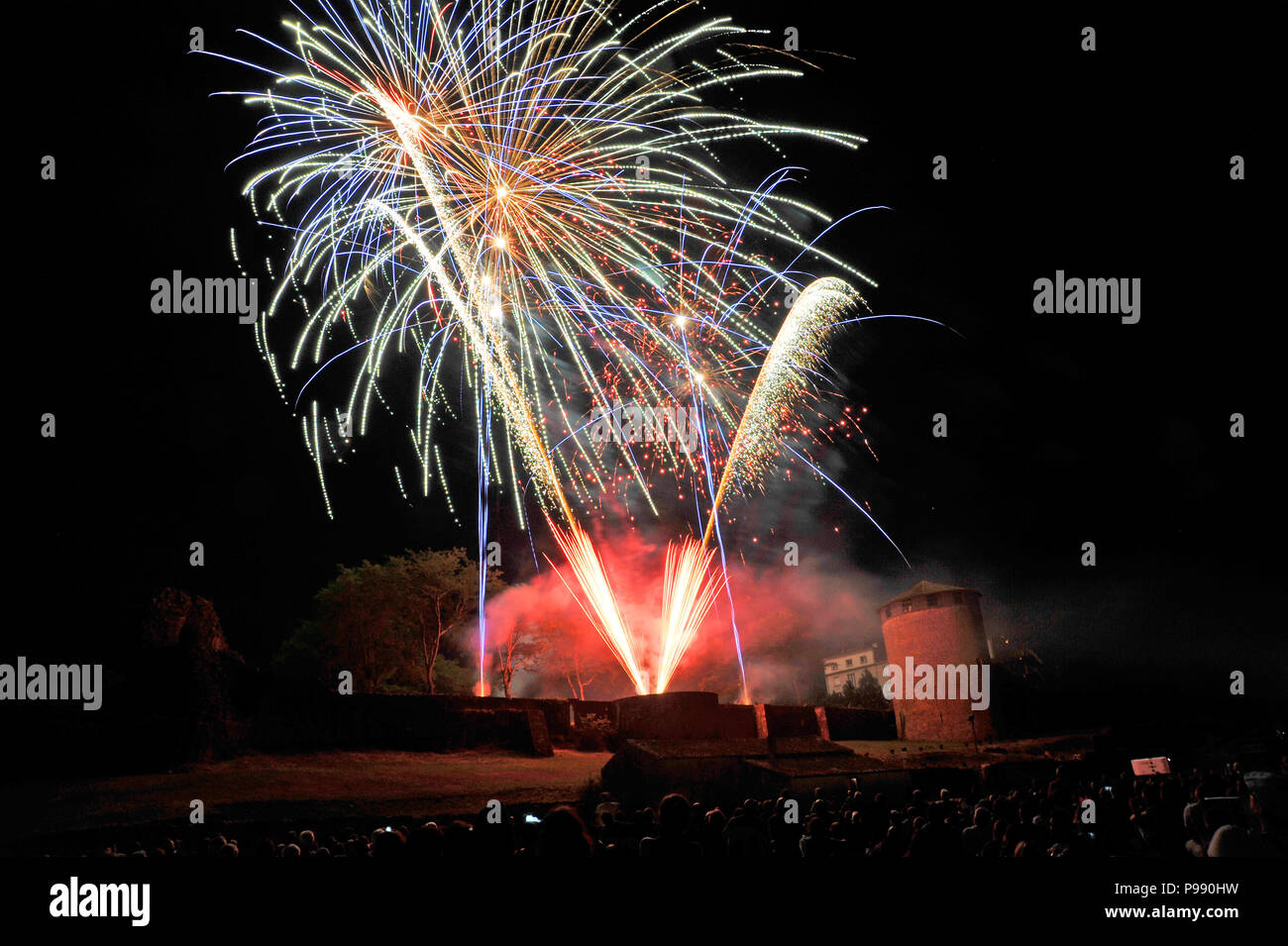 Las celebraciones del día de la bastilla fuegos artificiales Foto de stock