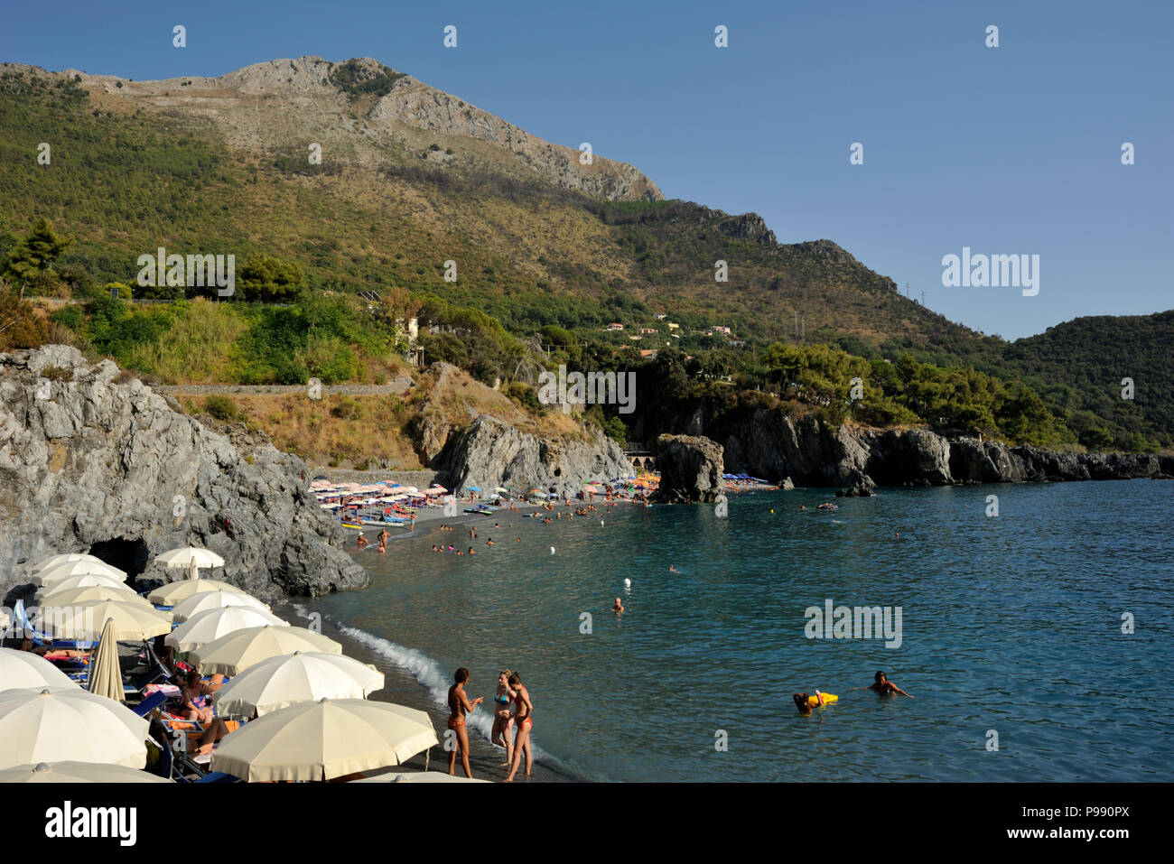 Italia, Basilicata, Maratea, playa de Santa Teresa Foto de stock