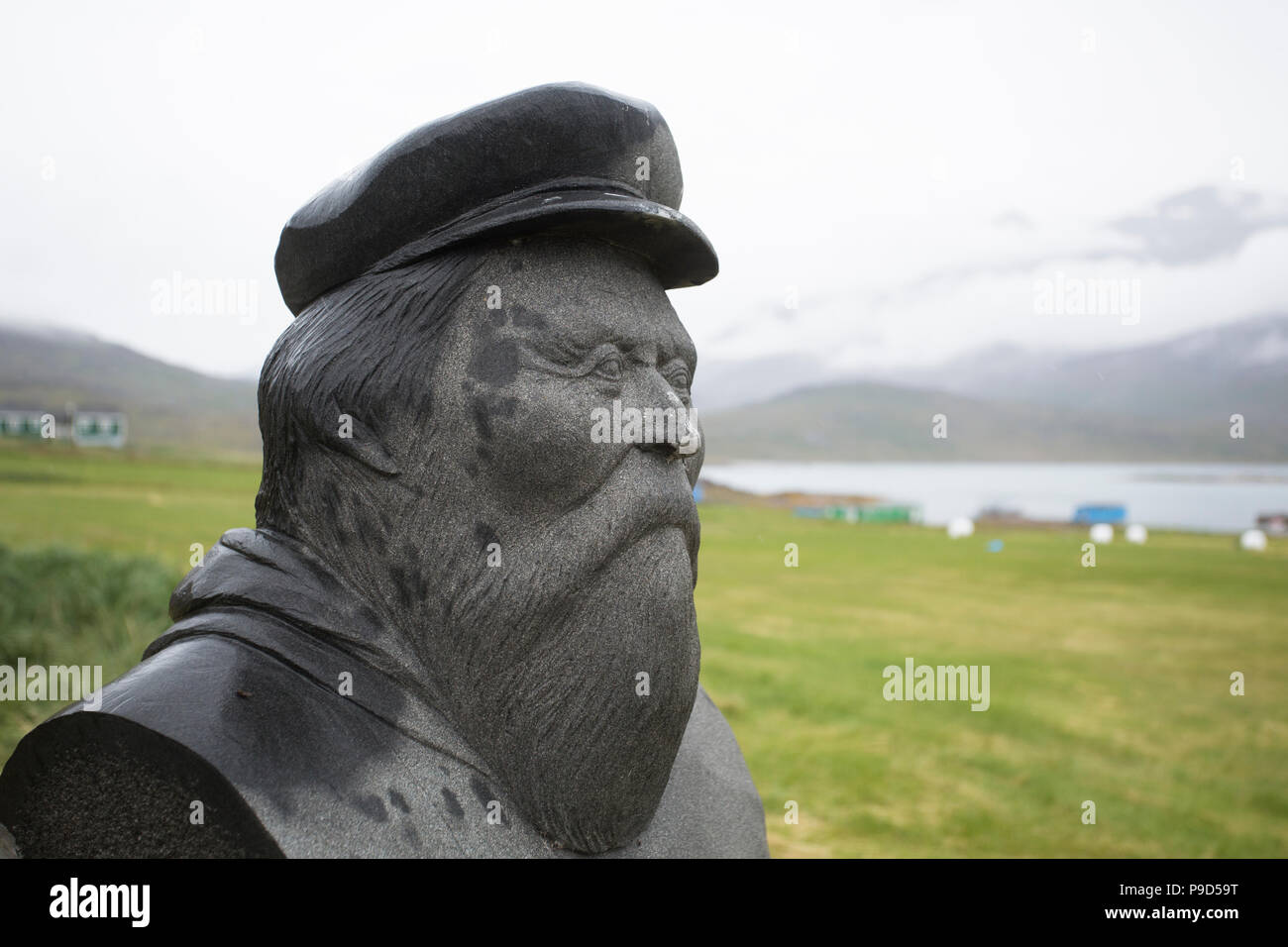 Estatua del pescador en Itilleq, Groenlandia Foto de stock