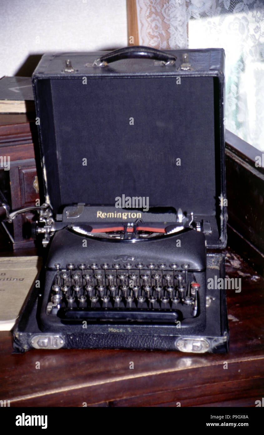 Antigua máquina de escribir Remington en el Museo del Ferrocarril en Squamish. Foto de stock