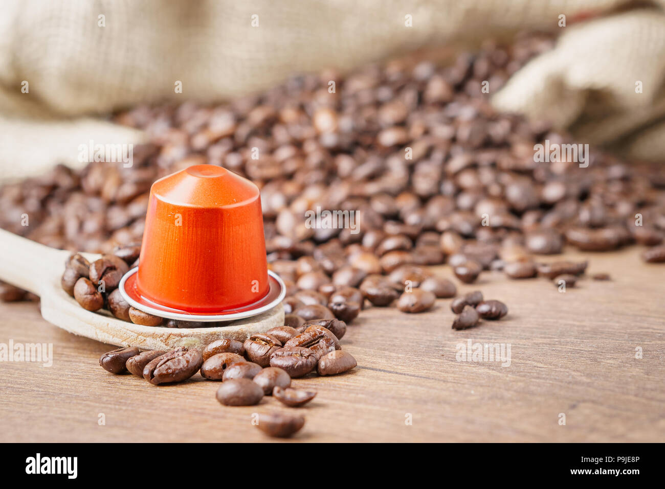Nespresso espresso coffee fotografías e imágenes de alta resolución -  Página 7 - Alamy