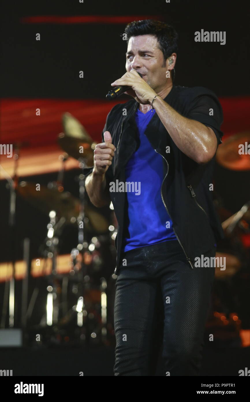 El bailarín, cantante y actor puertorriqueño Chayanne, durante la noche de su concierto en el eje en el Planet Hollywood en Las Vegas Nevada en 13 Sep 2015 Foto de stock